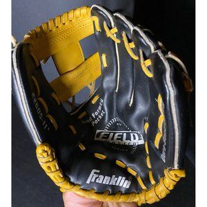 Franklin Youth Leather Baseball Glove Field Master Series #22605-11" Right Hand